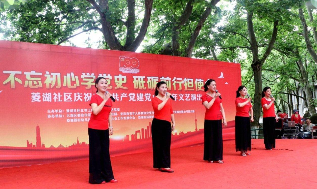 丰田凯美瑞纯电版曝光！尺寸加长，比迈腾“纯电版”还好看？